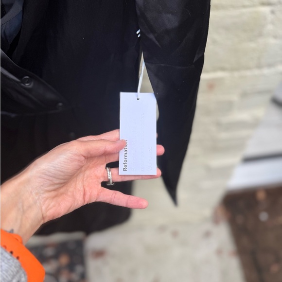 NWT  Stunning Reformation satin Alaine dress - Picture 6 of 9